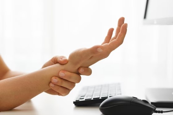 carpal tunnel syndrome treatment sydney - CURA Medical Specialists